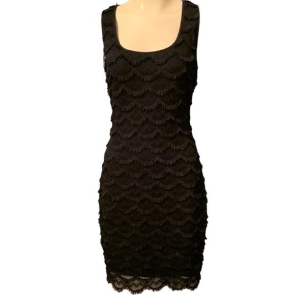 Guess Sleeveless Scallop Fringe Eyelash Lace Mini Dress - Picture 2 of 8